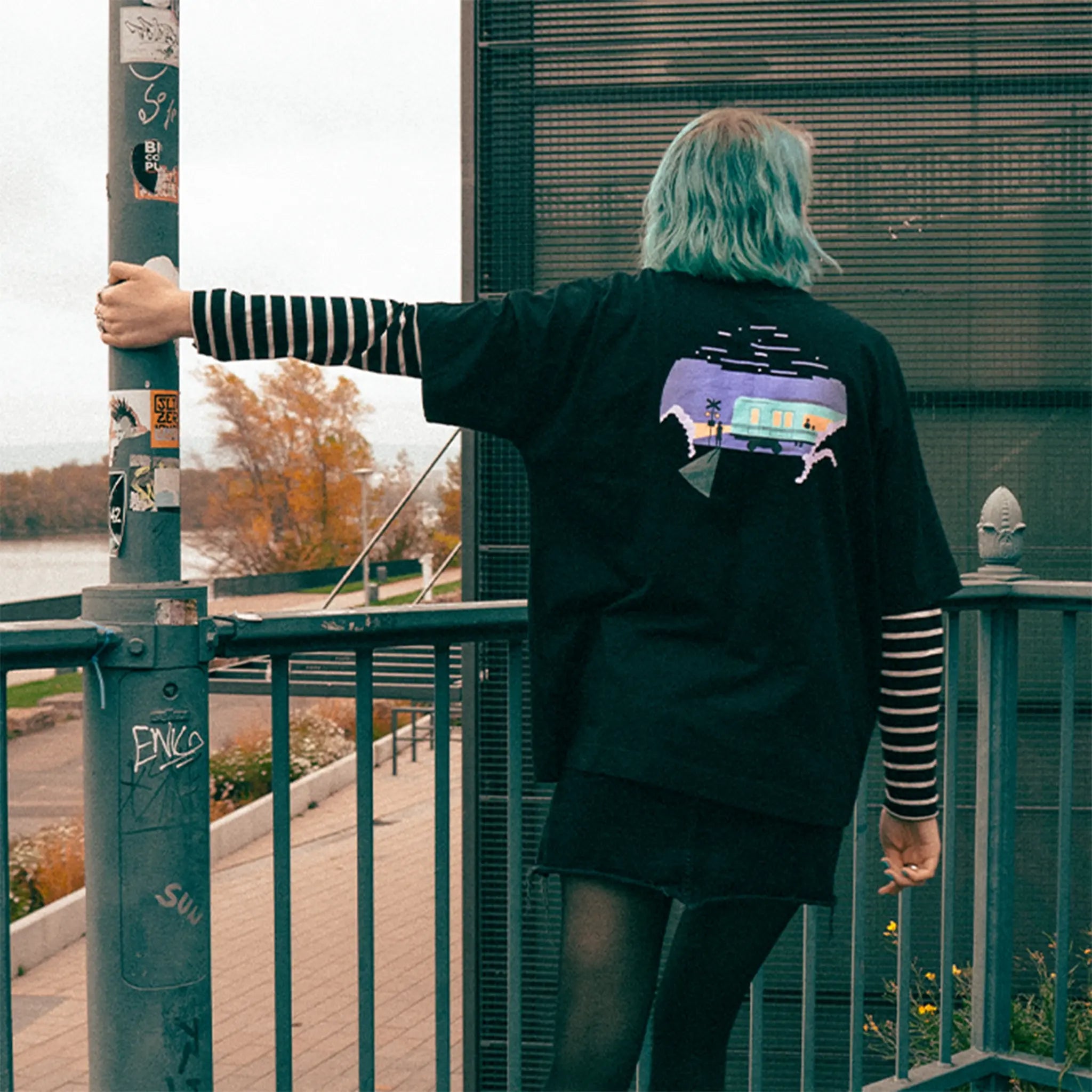 Fumikiri no Yume Oversize Shirt