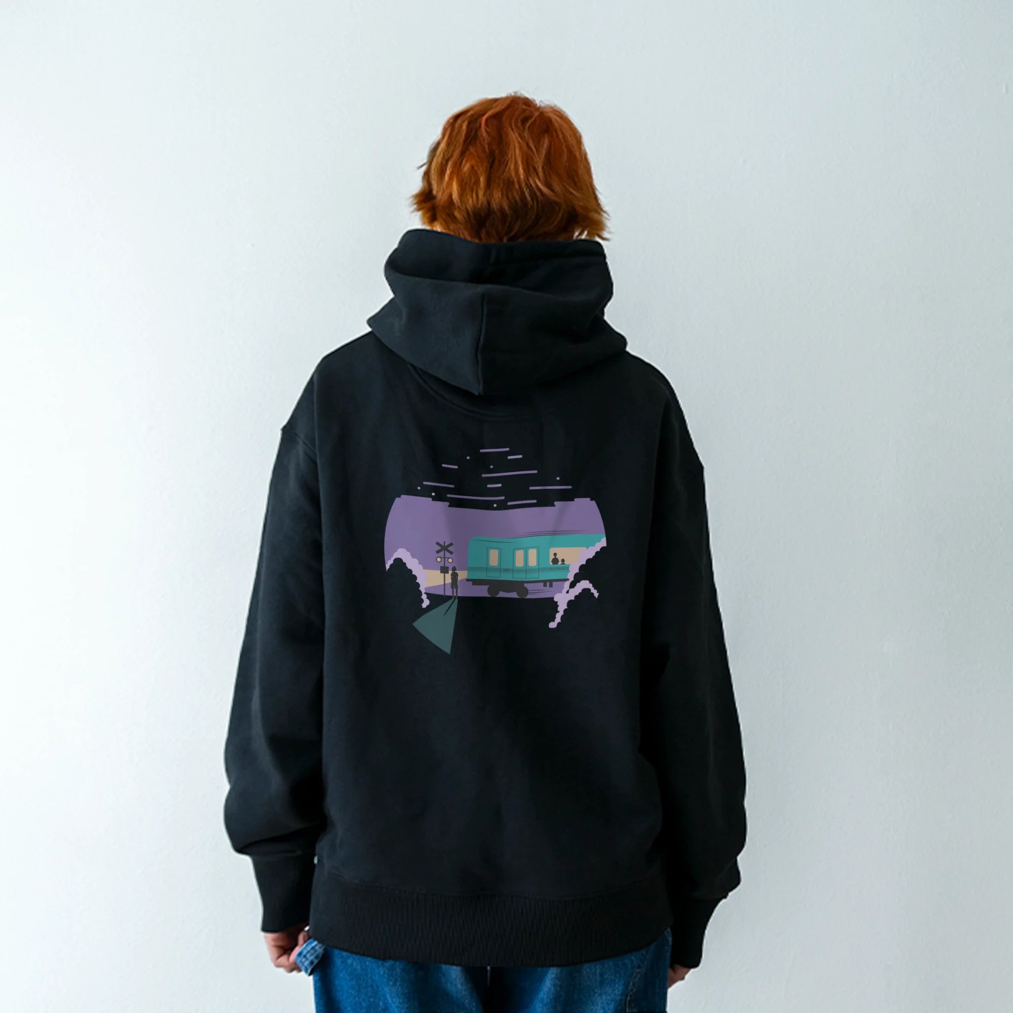 Schwarzer Unvind Oversize Hoodie mit japanischen Bahnuebergang Rueckseite