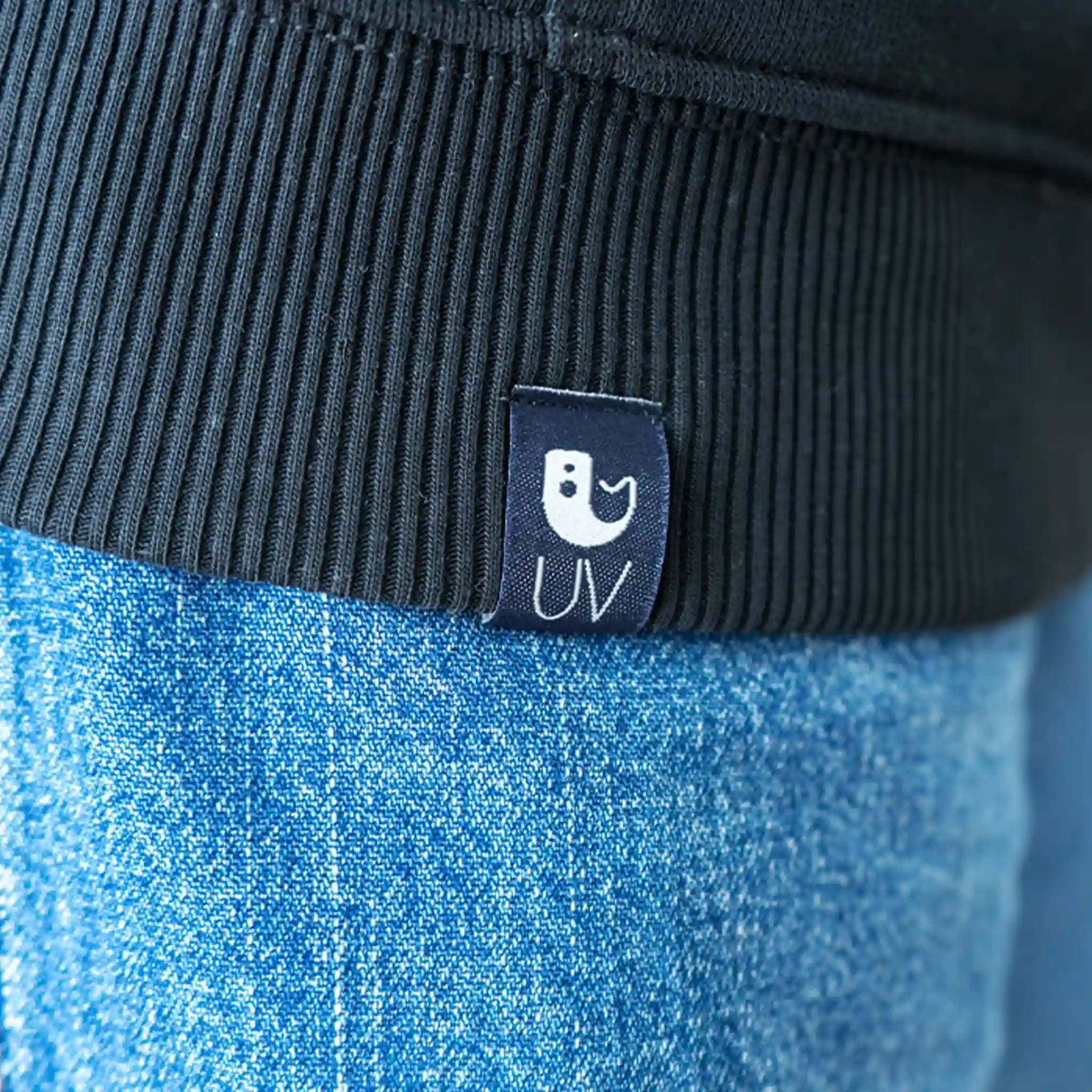 Schwarzer Unvind Oversize Hoodie Detailansicht